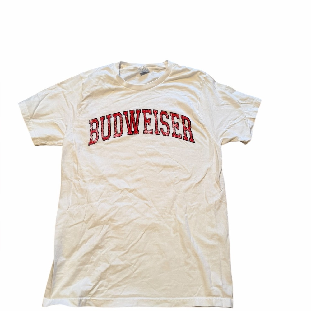 Budweiser distressed logo short sleeve tee. Size L. VGUC